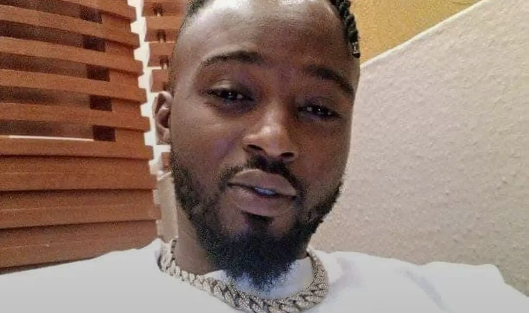 if we never date reach one year. I no dey send you any birthday gift. – Obed Nino Igwe